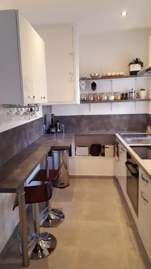 Agreable Appartement T2 Proche Centre Nîmes Exterior photo