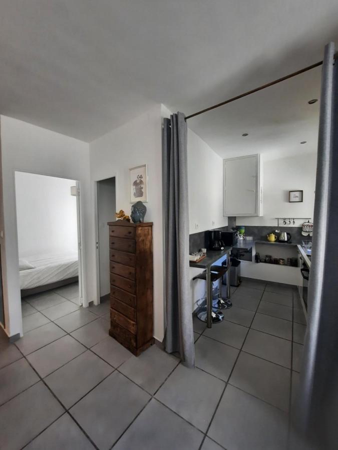 Agreable Appartement T2 Proche Centre Nîmes Exterior photo