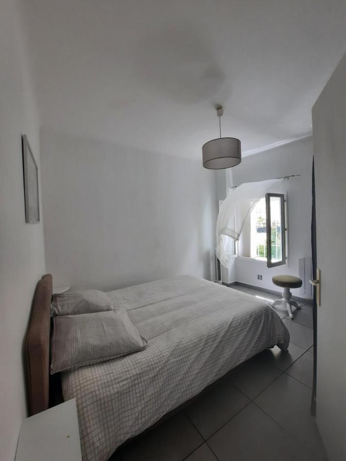 Agreable Appartement T2 Proche Centre Nîmes Exterior photo