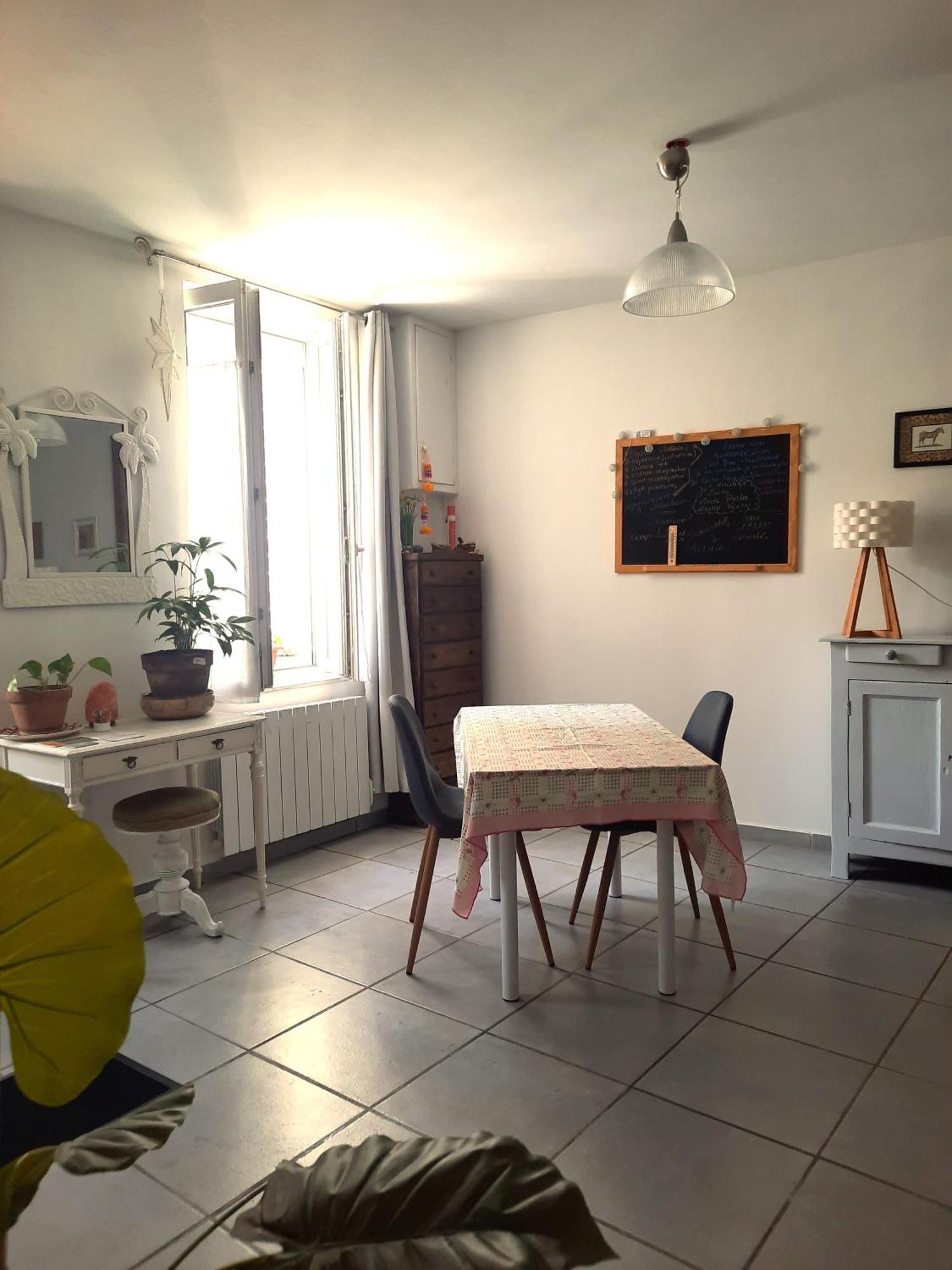 Agreable Appartement T2 Proche Centre Nîmes Exterior photo