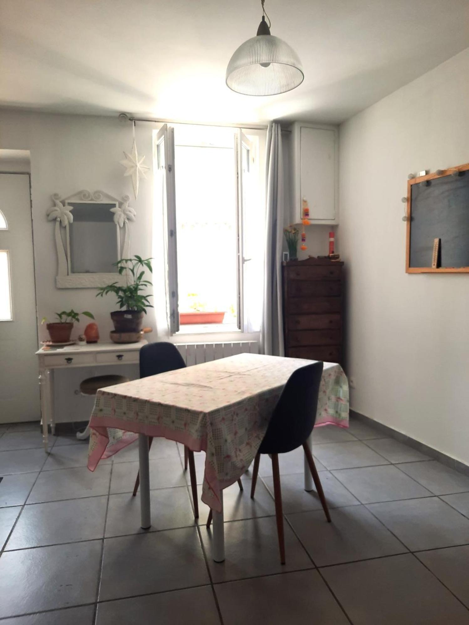 Agreable Appartement T2 Proche Centre Nîmes Exterior photo